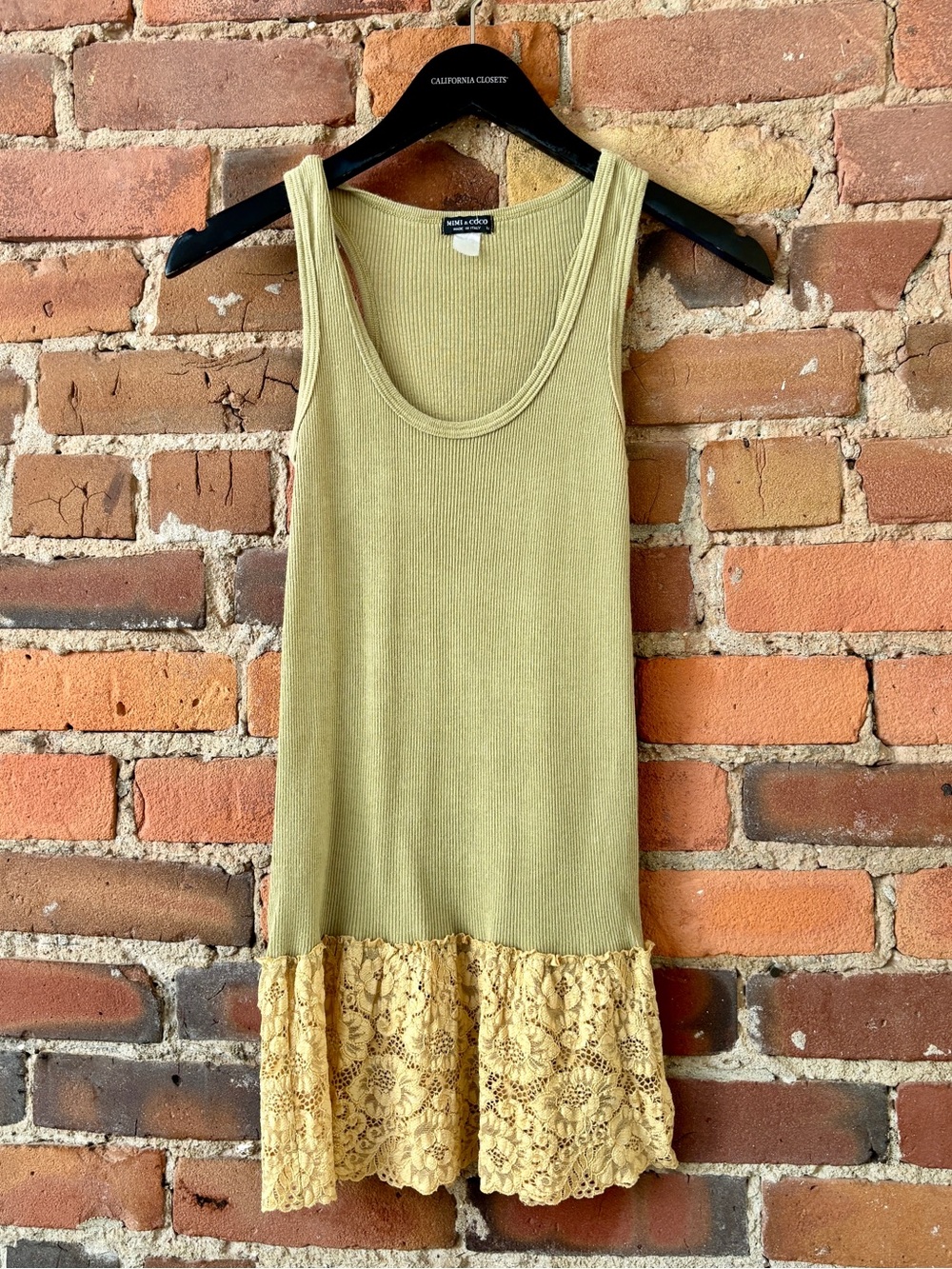 Women’s Mimi & Coco Sage Green Ribbed Knit Tank Top with Lace Hem. Size M